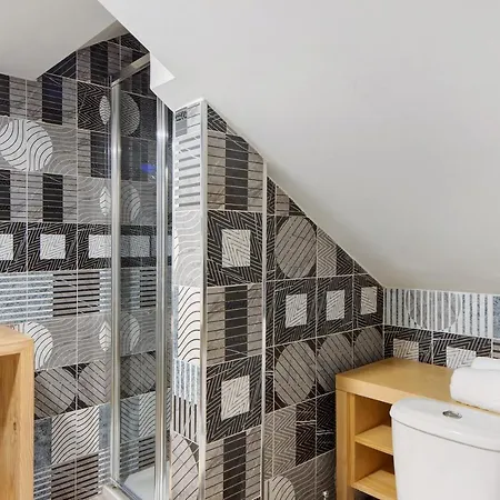 Village 1 * 波尔图